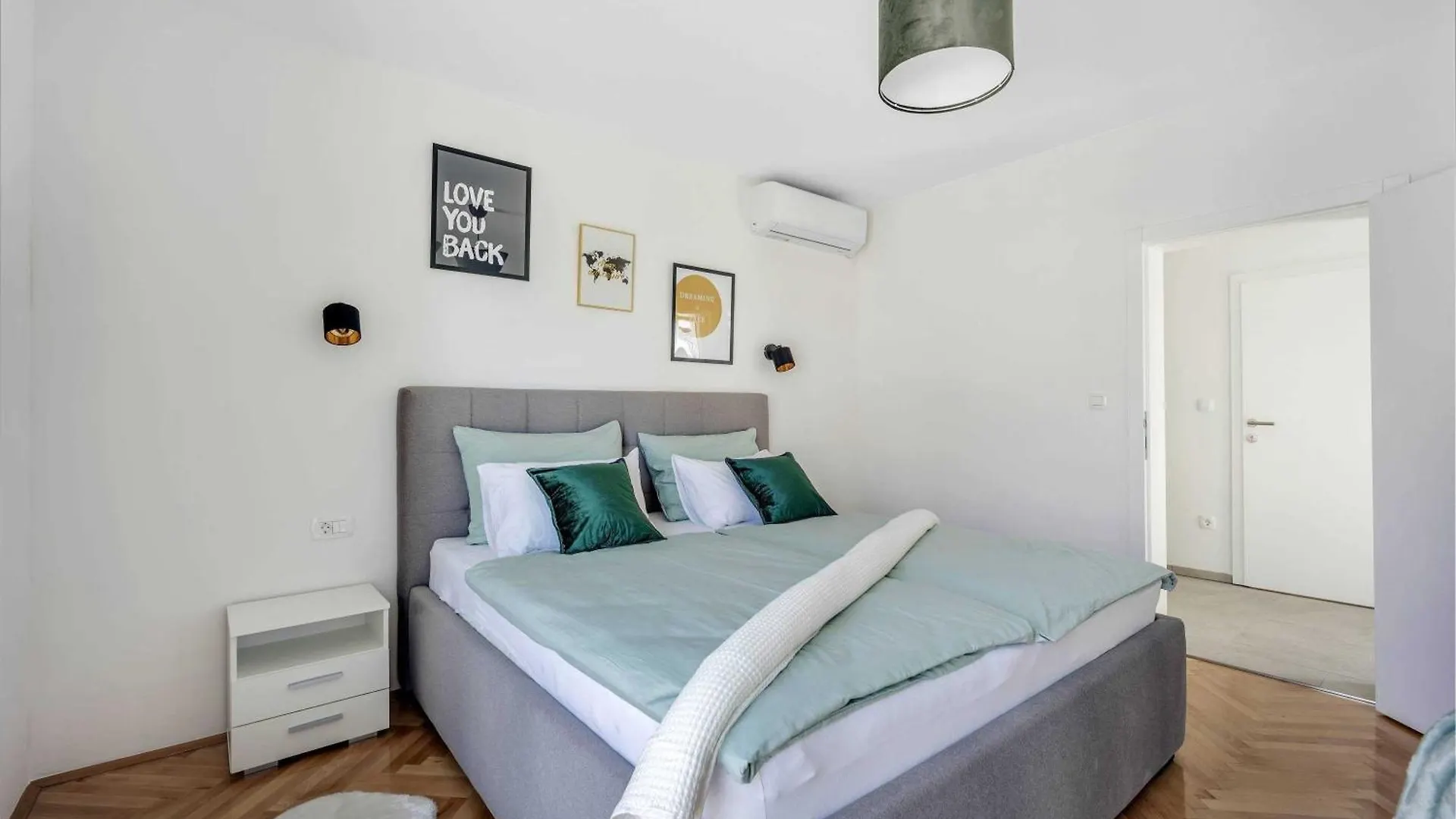 Elegant Tranquil Okrug Gornji Apartments Trogir
